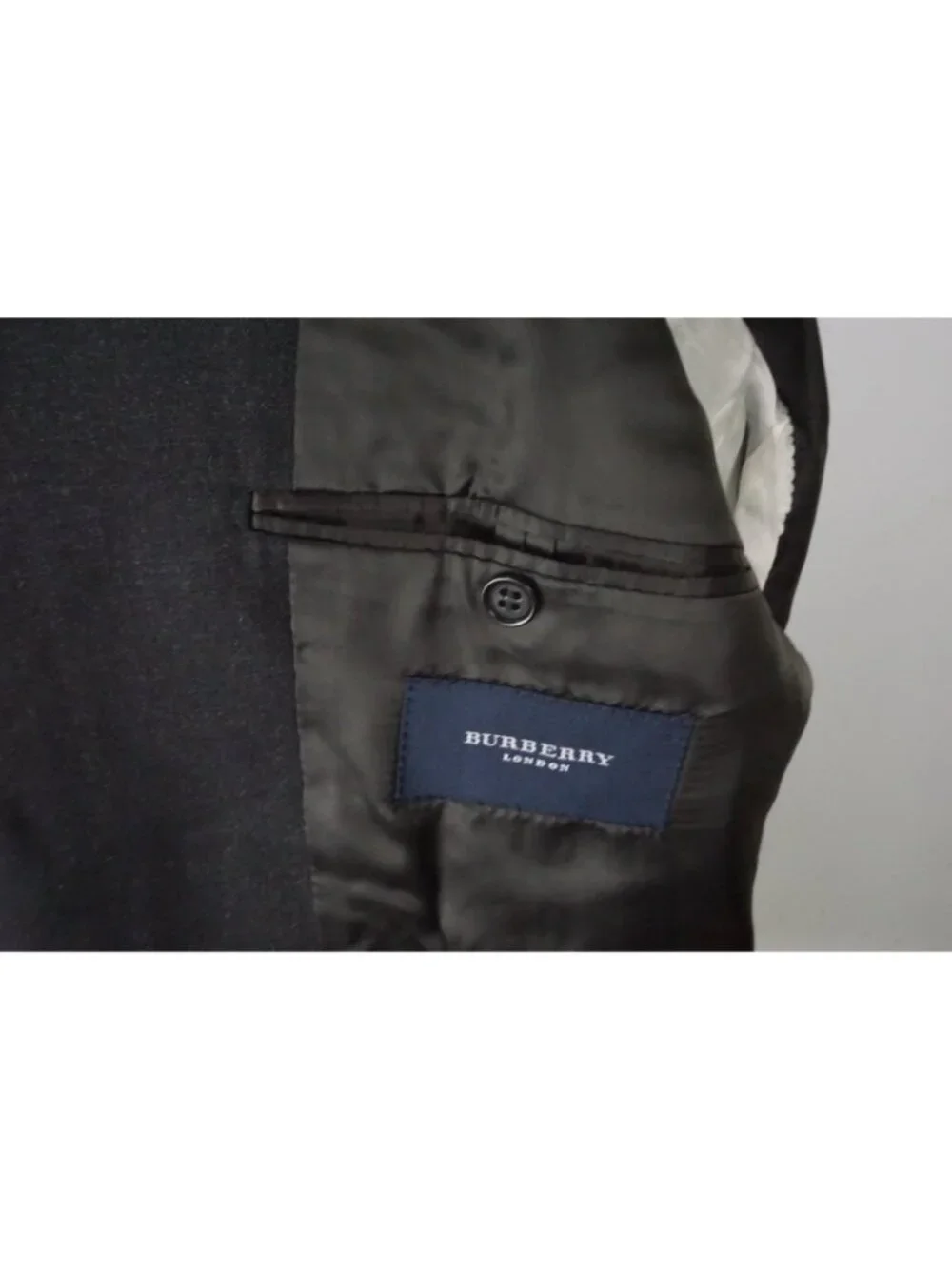 Burberry approximate measurements